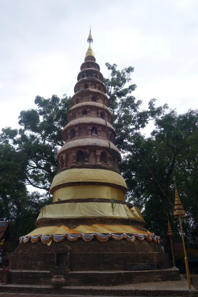 The central stupa of the Wat.